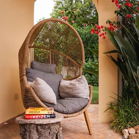 Vila Casa De Amanha 450 Mts To The With Beautiful Garden And Heated Saltwater Pool *