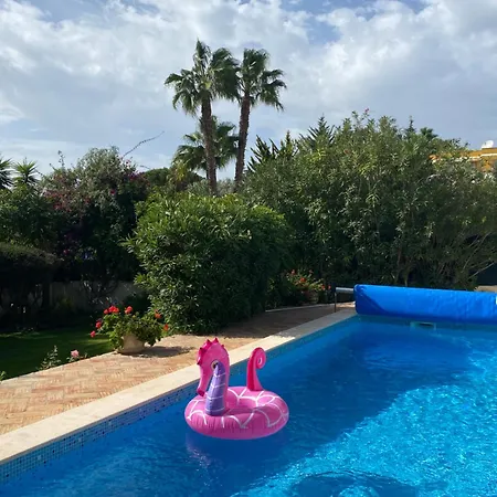 Vila Casa De Amanha 450 Mts To The With Beautiful Garden And Heated Saltwater Pool Albufeira