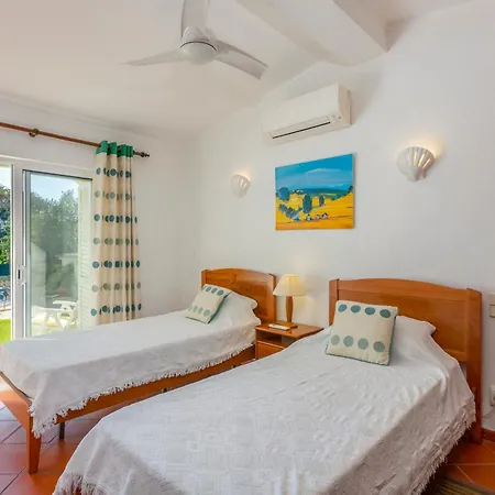 Casa De Amanha 450 Mts To The With Beautiful Garden And Heated Saltwater Pool * Albufeira