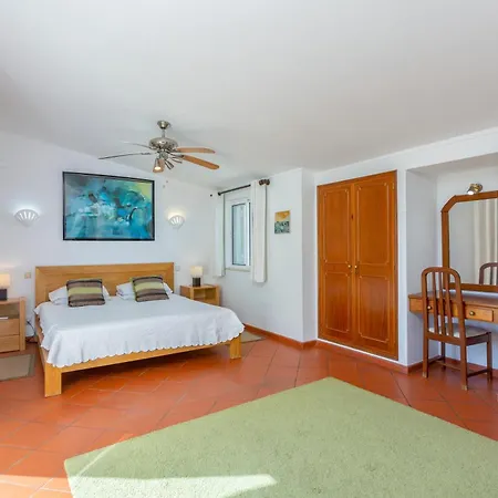 Casa De Amanha 450 Mts To The With Beautiful Garden And Heated Saltwater Pool Villa Albufeira