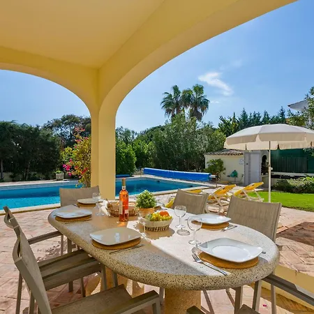 Casa De Amanha 450 Mts To The With Beautiful Garden And Heated Saltwater Pool * Albufeira