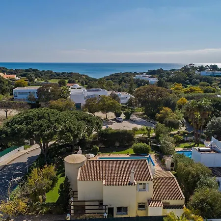 Villa Casa De Amanha 450 Mts To The With Beautiful Garden And Heated Saltwater Pool