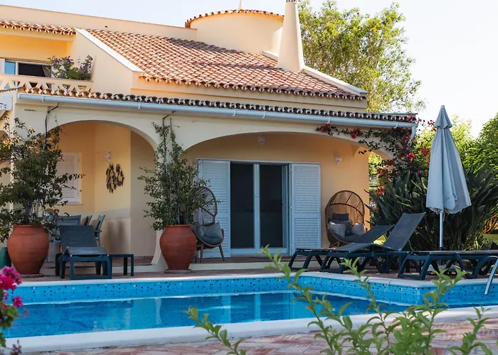 Casa De Amanha 450 Mts To The With Beautiful Garden And Heated Saltwater Pool * Albufeira