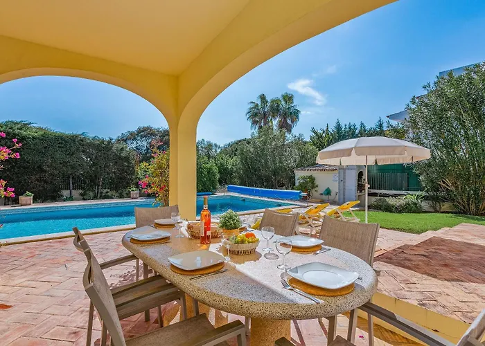 Casa De Amanha 450 Mts To The With Beautiful Garden And Heated Saltwater Pool Villa