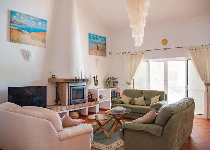 Casa De Amanha 450 Mts To The With Beautiful Garden And Heated Saltwater Pool Albufeira